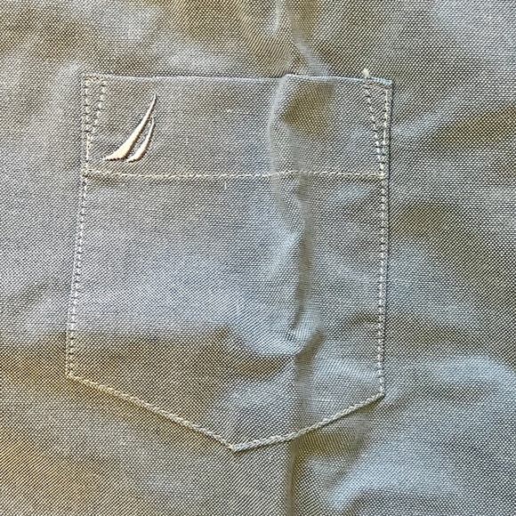 Boy's Nautica Blue Oxford Button Down Shirt  Size 20 NWT - Picture 5 of 5